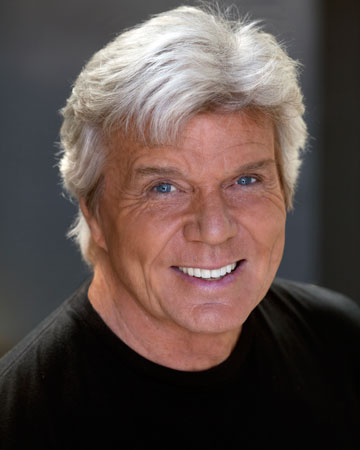 John Davidson is The Wizard in Wicked