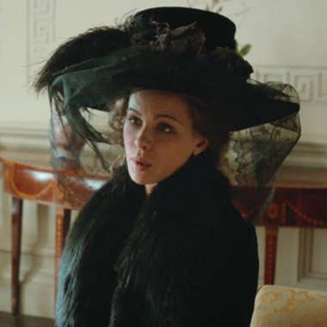Kate Beckinsale as Lady Susan in 