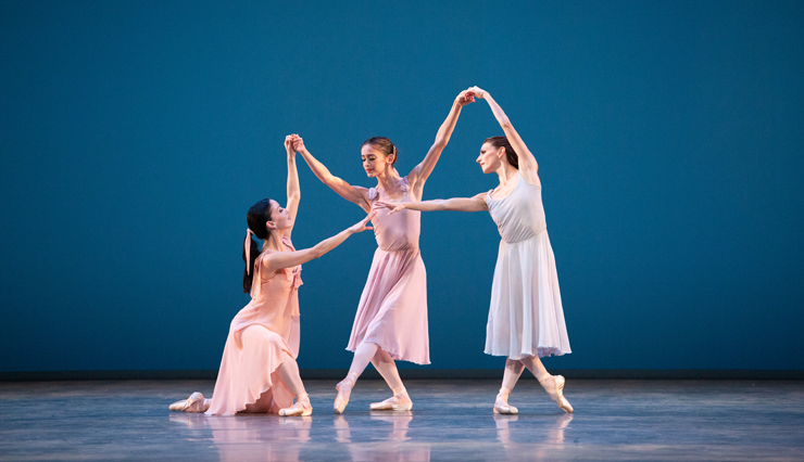 Katia Carranza, Emily Bromberg and Ashley Knox in Dances at a Gathering. Choreography by Jerome Robbins, The Jerome Robbins Rights Trust. Photo: Alexander Iziliaev.