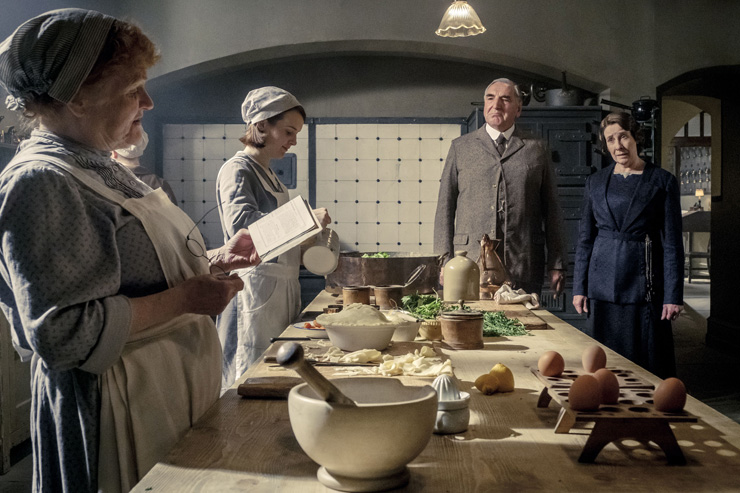 Lesley Nicol, Sophie McShera, Jim Carter, Phyllis Logan in 