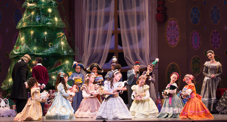 Miami City Ballet School students in Miami City Ballet's production of George Balanchine's The Nutcracker®. Choreography by George Balanchine © The George Balanchine Trust. Photo © Alexander
Iziliaev.