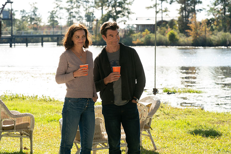 Katie Holmes and Jerry O'Connell in a scene from
