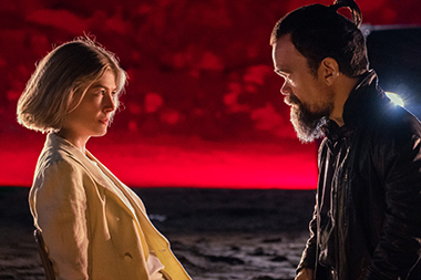 Rosamund Pike and Peter Dinklage in a scene from 