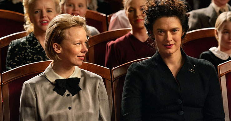 Alma Pöysti and Krista Kosonen in a scene from