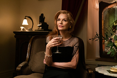 Michelle Pfeiffer as Frances Price in 