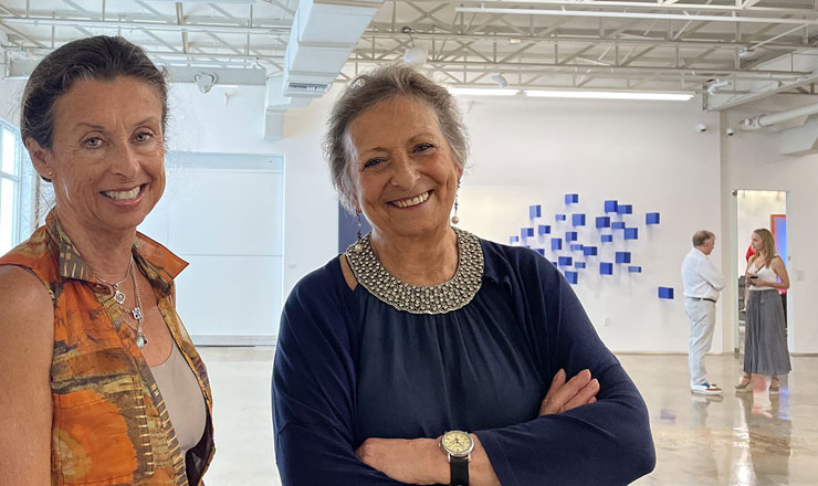 Irene Sperber and Hélene de Franchis.  (Photo by Nataly Ballon)