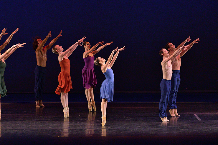 Dancers in