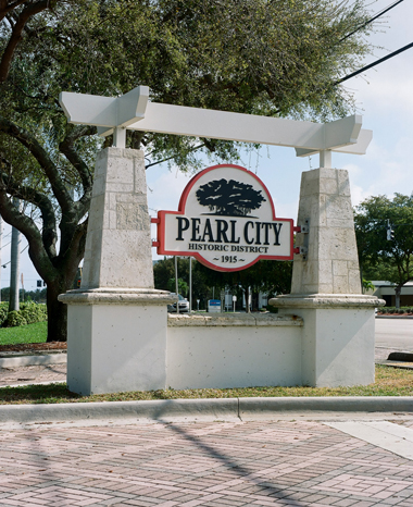 Pearl City Entrance - Federal Hwy.