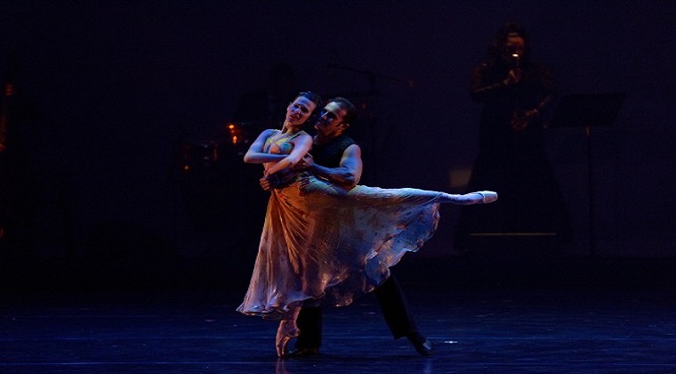 Mayrel Martinez and Maikel Hernandez in Vicente Nebrada's