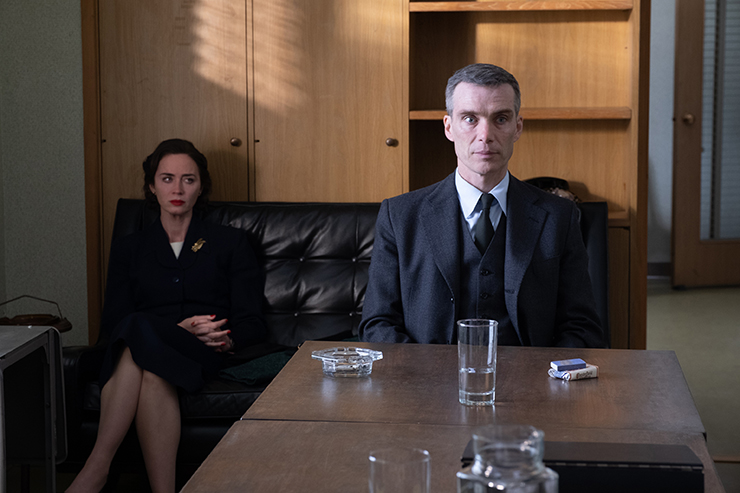 Emily Blunt as Kitty Oppenheimer and Cillian Murphy as J. Robert Oppenheimer in a scene from 