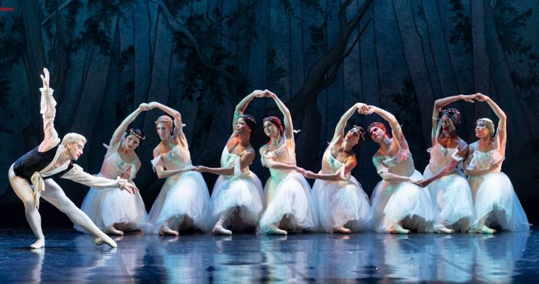 Les Ballets Trockadero de Monte Carlo - Photo courtesy of Alberto Rodrigalvarez