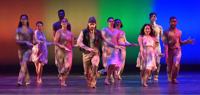 Dance NOW! Miami dancers perform Hannah Baumgarten and Diego Salterini's “Gli altri/The Others.” (Photo by Simon Soong)