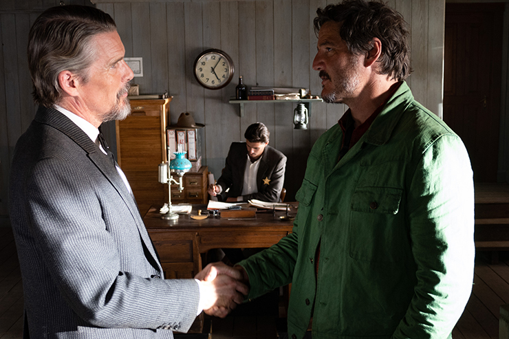 Ethan Hawke as Jake and Pedro Pascal as Silva in a scene from