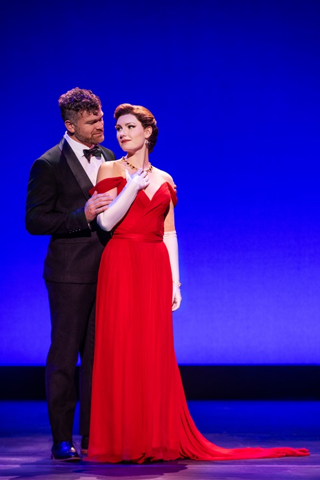 Chase Wolfe as Edward Lewis and Ellie Baker as Vivian Ward in the national touring company of