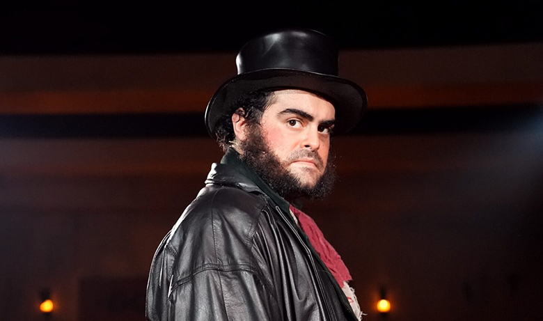 Frank Montoto plays the evil Bill Sykes. (Photo by Giancarlo Rodaz)