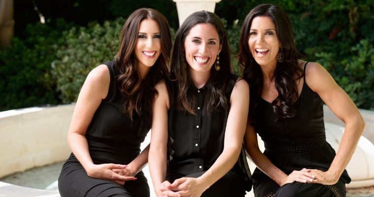 Shul Sisters from left, Cantors Rachel Goldman, Rachel Brook and Laurie Akers.