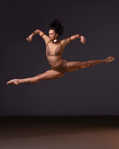 Ailey II's Jordyn White. (Photo by Nir Arieli)