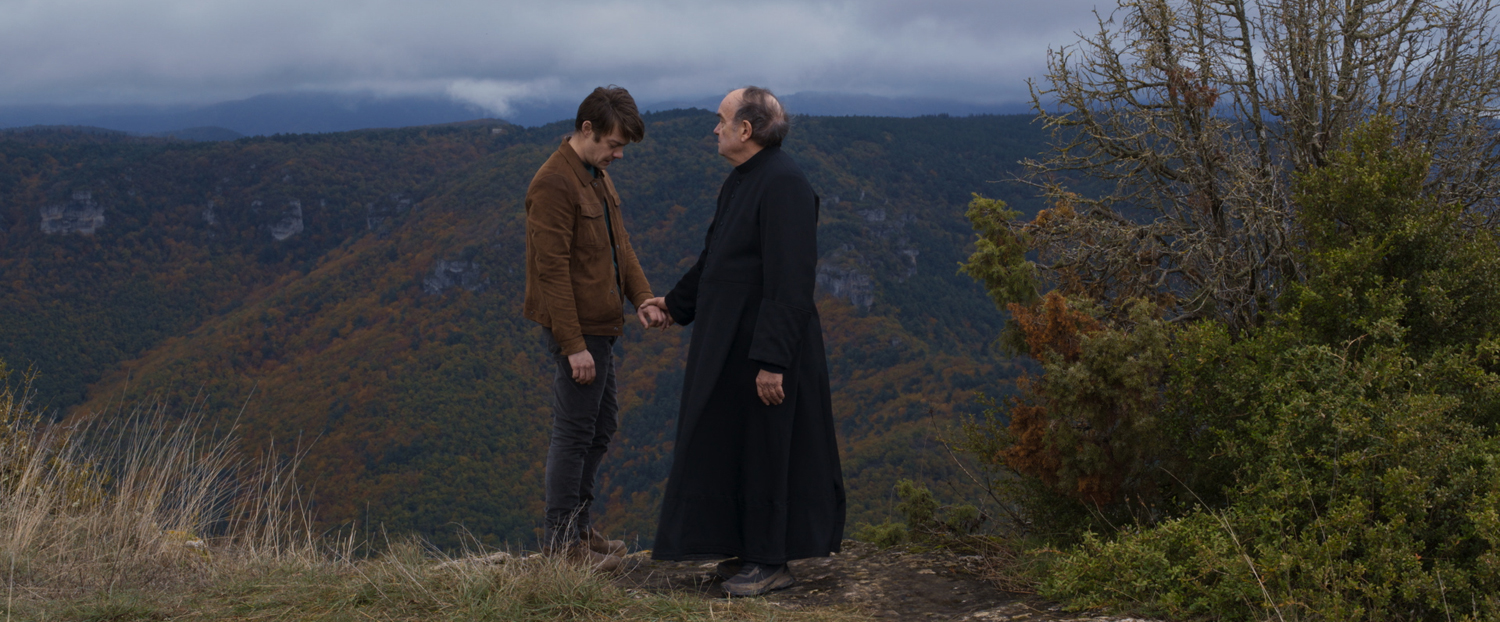 Félix Kysyl as Jérémie Pastor and Jacques Develay as L'abbé Philippe Griseul in a scene from