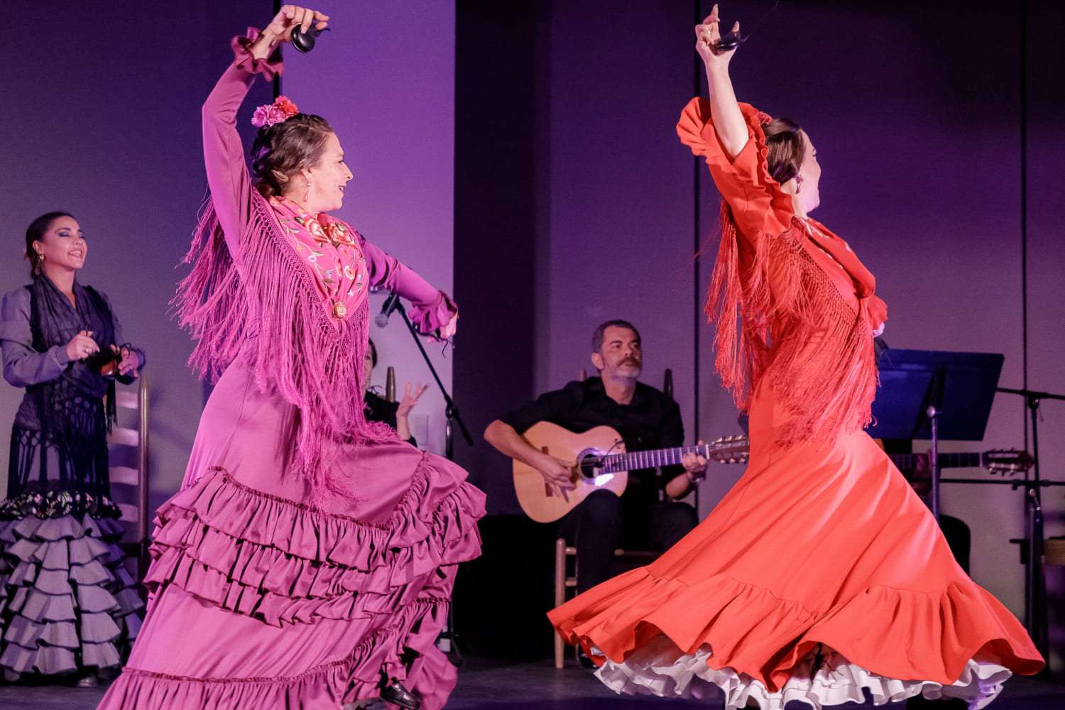 Juergas are not formal performances but rather casual, social occasions where people can connect through flamenco. (Photo courtesy of Ballet Flamenco La Rosa)