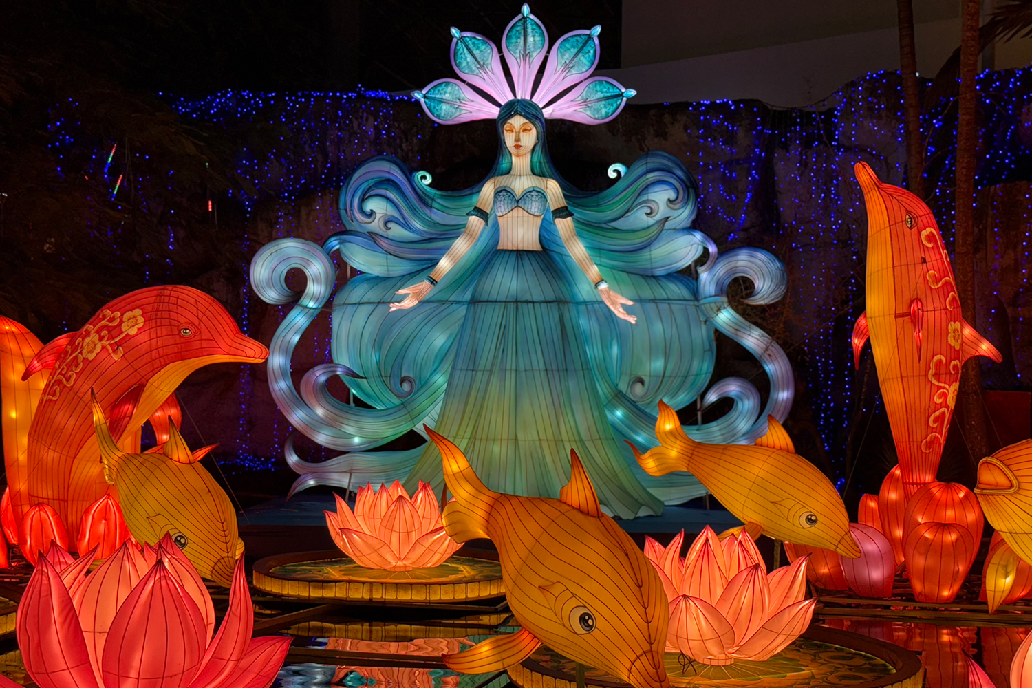 The Jungle Island festival, in collaboration with Lektrik Arts, is in its fourth year, and features 40 massive, glowing displays, and covers most of the park's 1.35-mile trail. (Photo courtesy of Jungle Island)