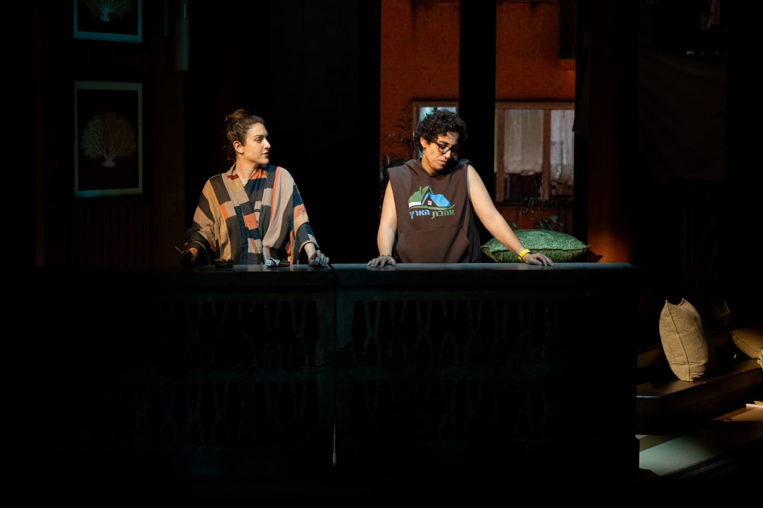 Shira Alon as Dana and Dani Stoller as Bex (Photos by Morgan Sophia Photography)