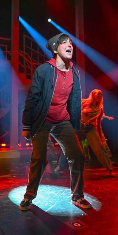 Jo (Sydney Freihofer) expresses herself. (Photo by Larry Marano)