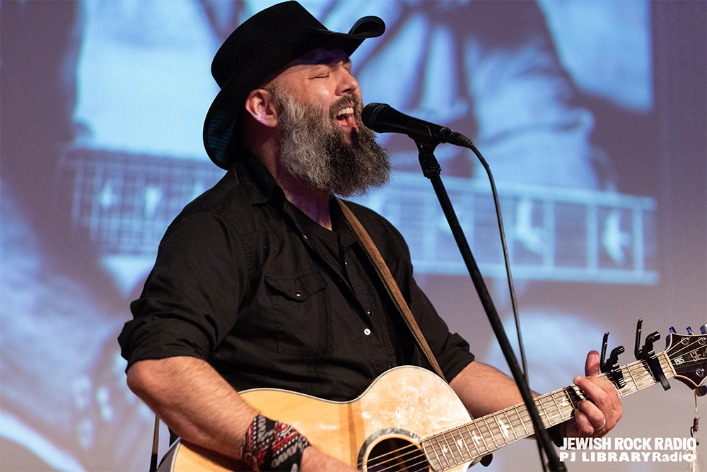 Joe Buchanan performs at Fort Benning. (Photo by Neil Block)